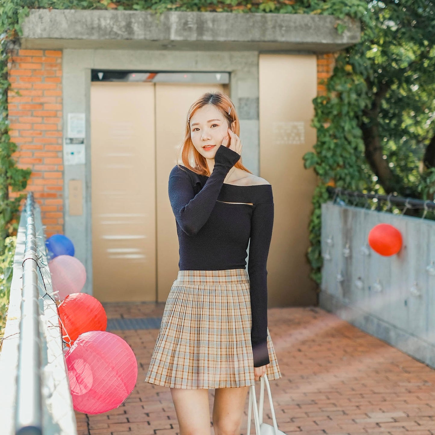 B190 KYLA CHECKED SKIRT