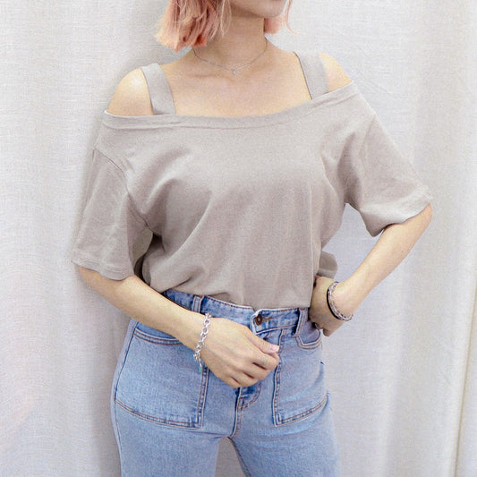 #T287 THIS FEELING OFF SHOULDER TOP - Letta A