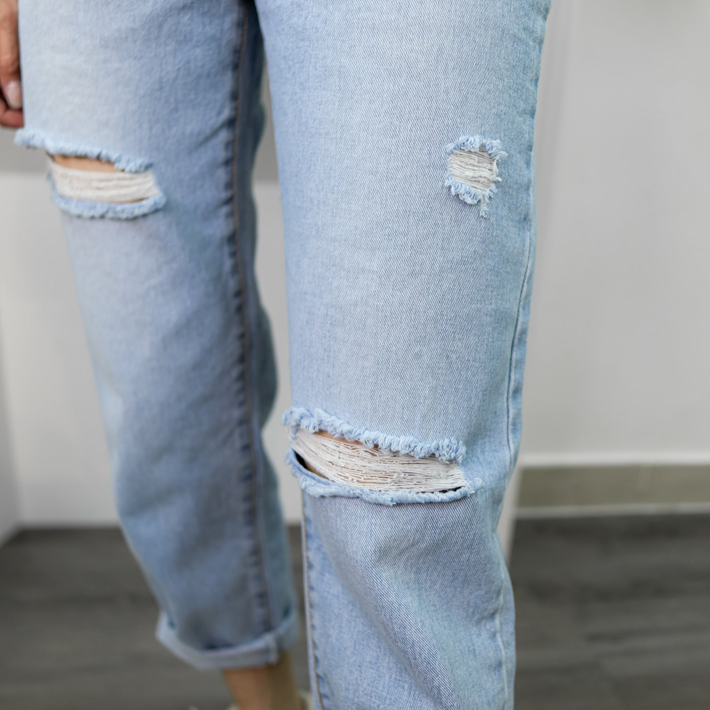 J163 SOMEDAY DENIM JEANS