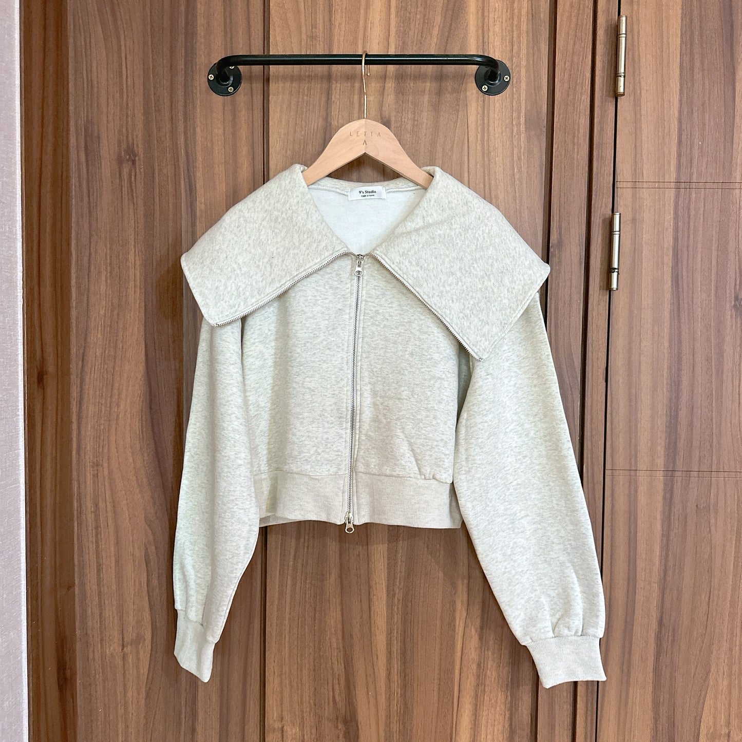 C068 OATMEAL OUTER