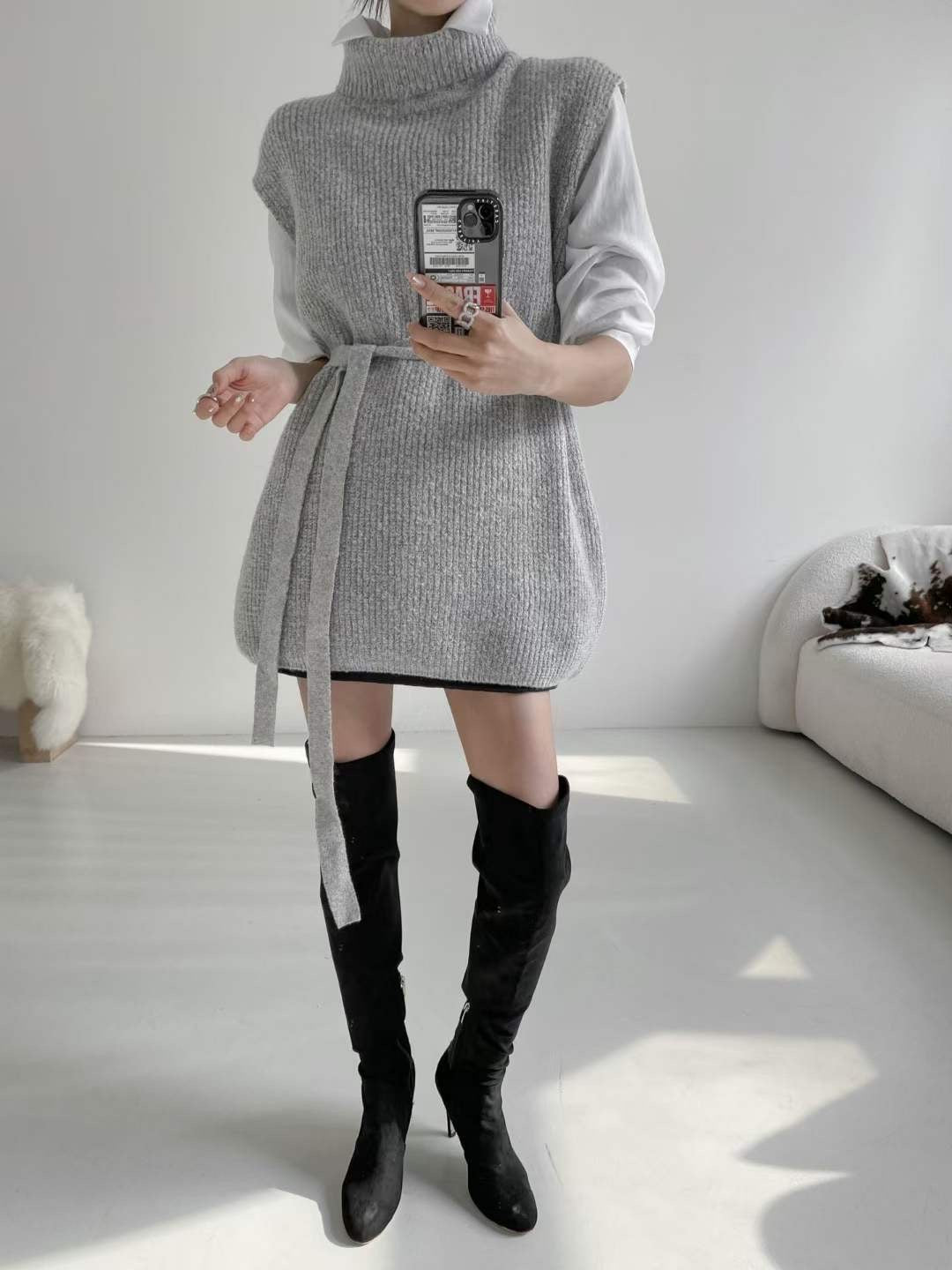 T884 PREFERENCE SWEATER