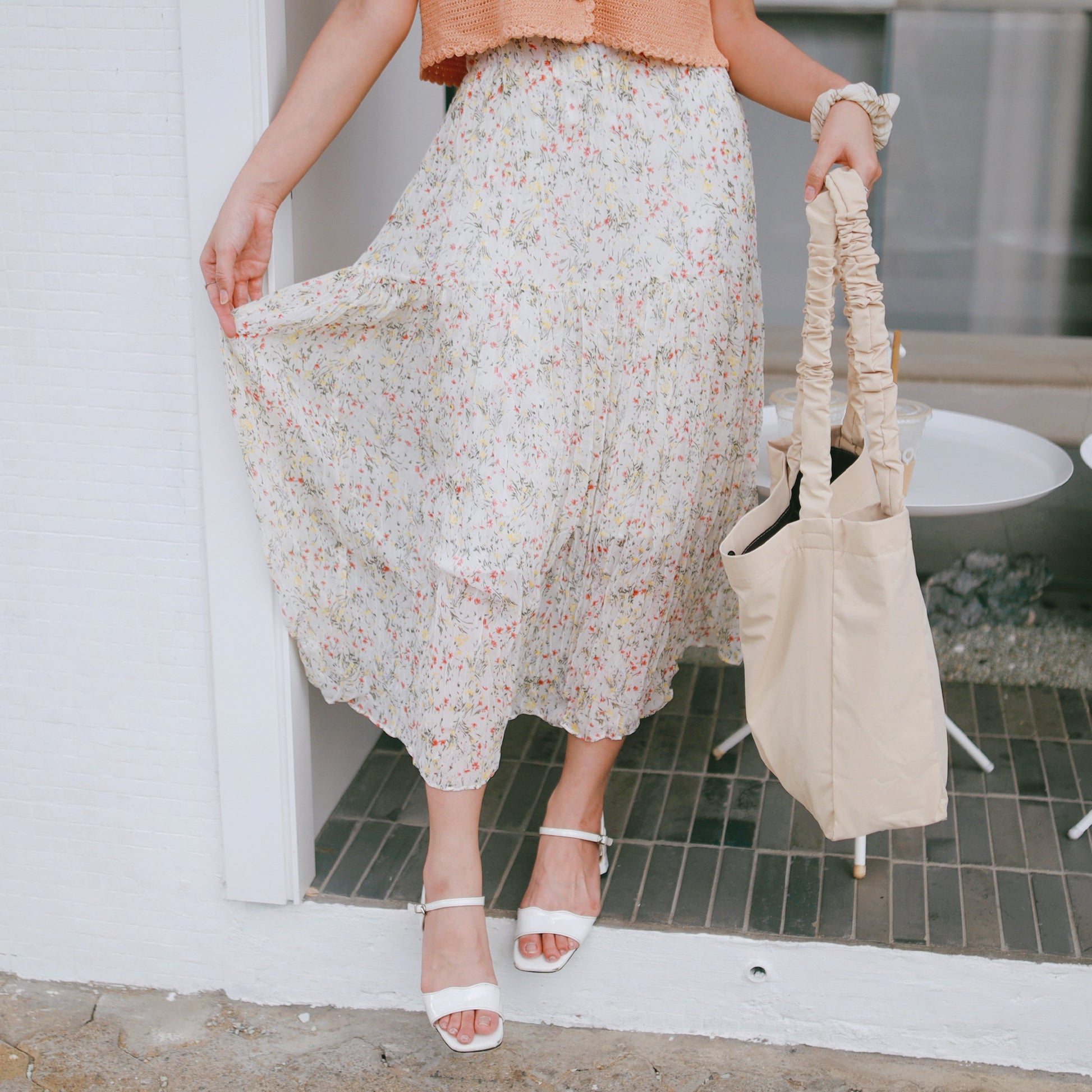 #B110 HYDE PARK FLORAL SKIRT - Letta A