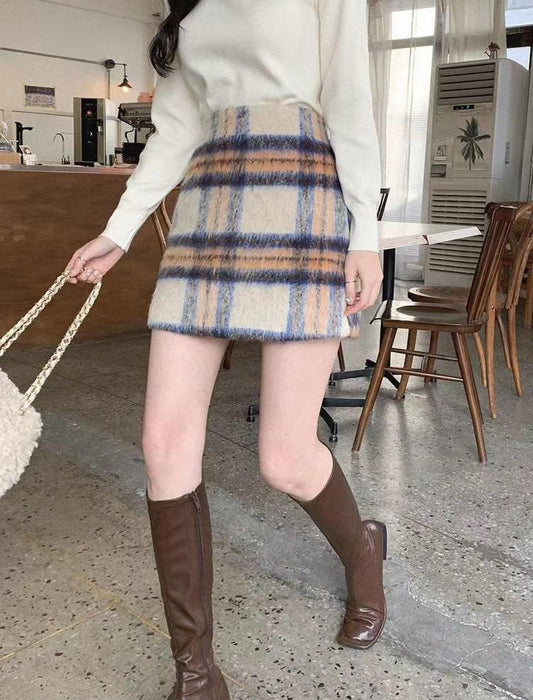 B147 BLUE BELL FLUFFY SKIRT
