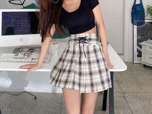 B165 格子裙