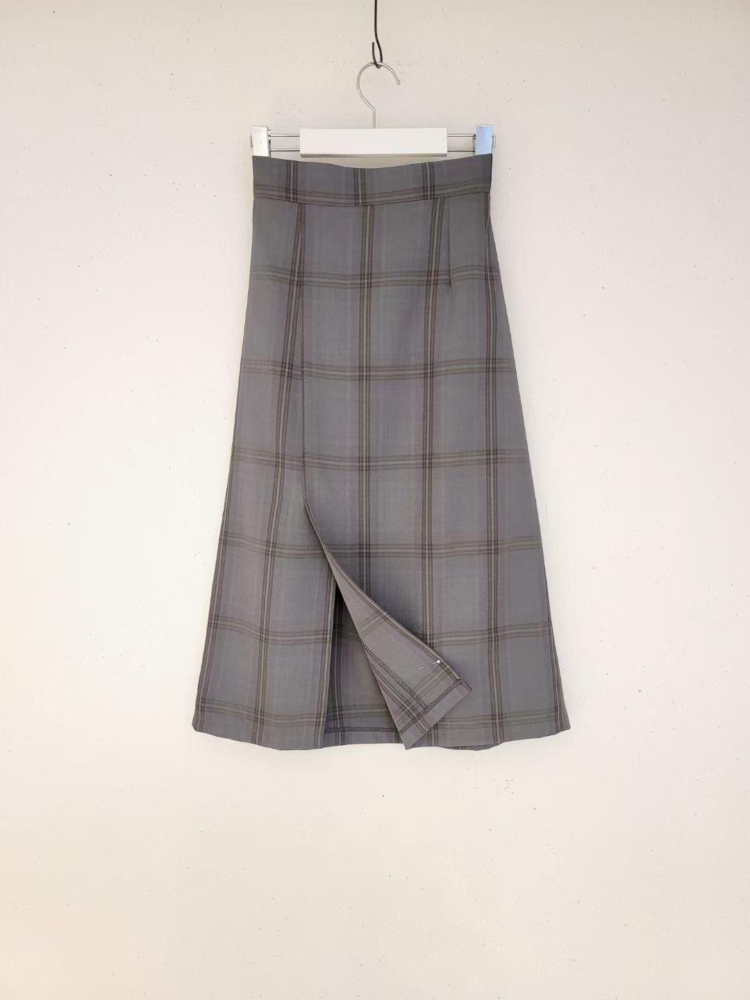 B200 JELLY CHECKED SKIRT