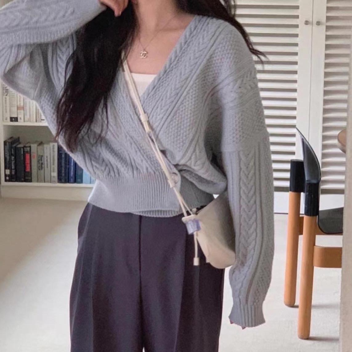 T712 MIKO KNIT TOP