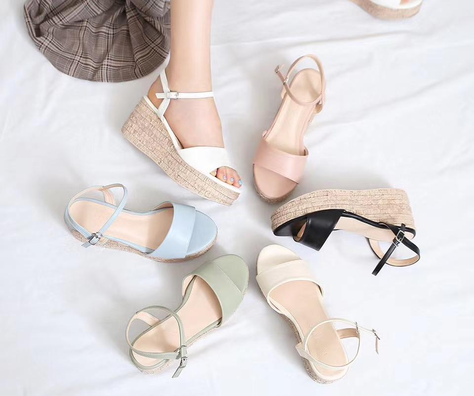 #PO006 KISS ME SANDAL - Letta A