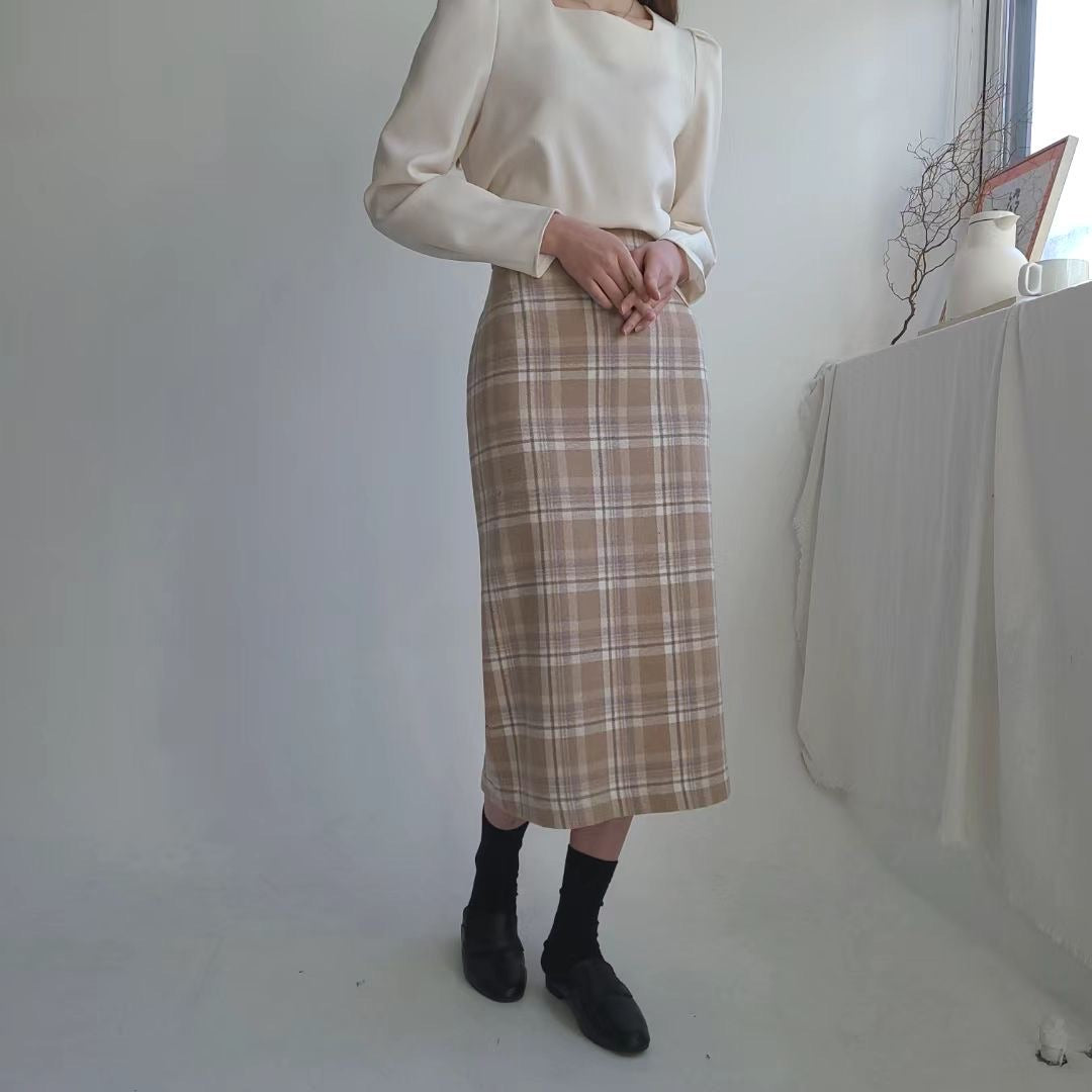 B144 TOFFEE CHECKED SKIRT