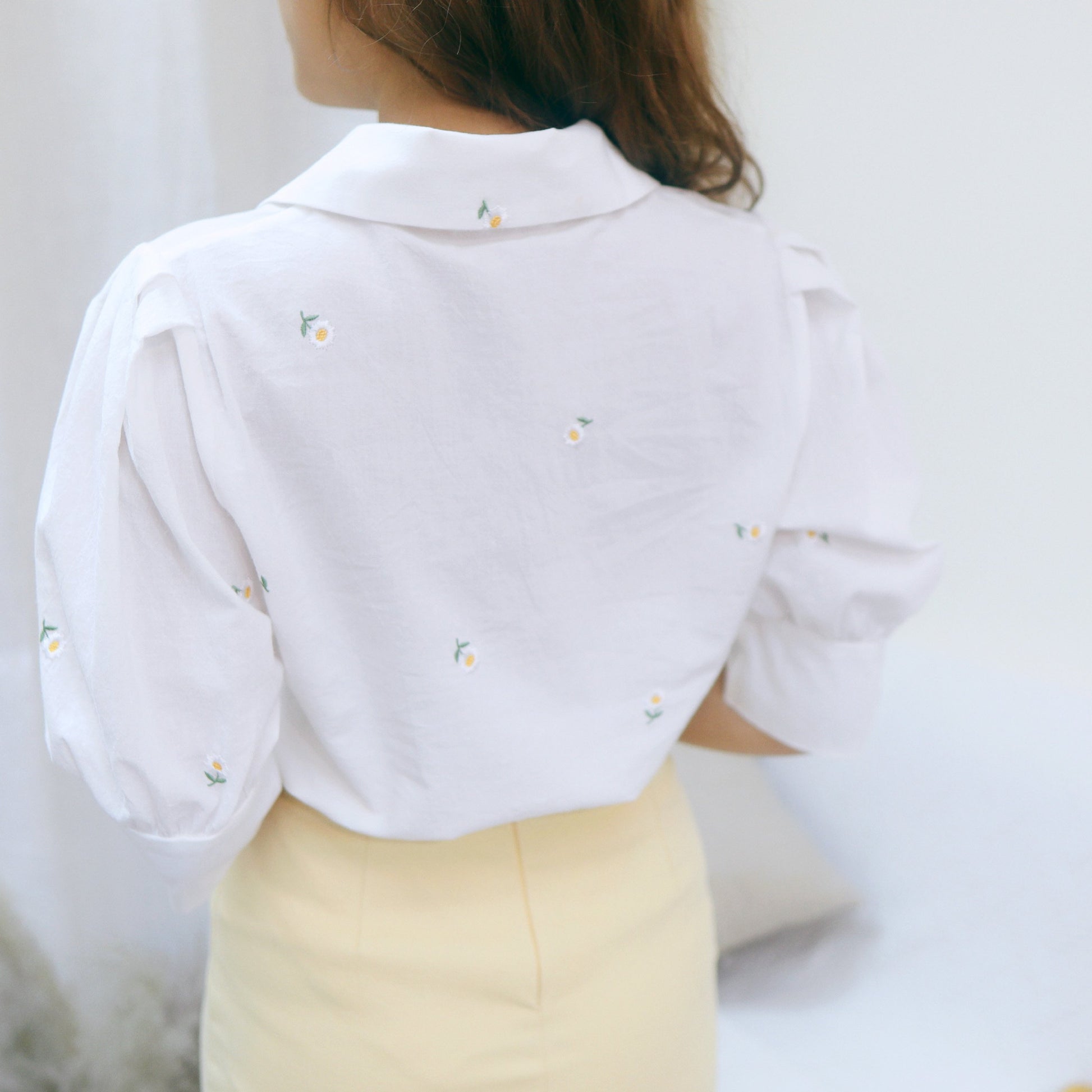 #T292 BEE LOVE BLOUSE - Letta A