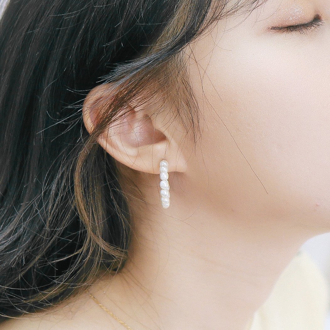 #A035 LISTEN EARRINGS - Letta A