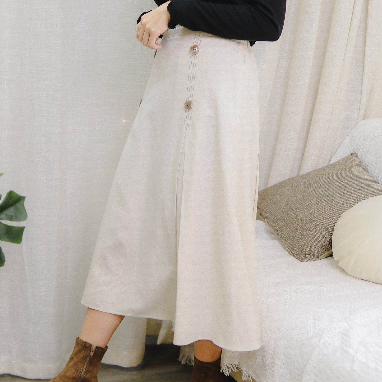 B187 MIDI SKIRT