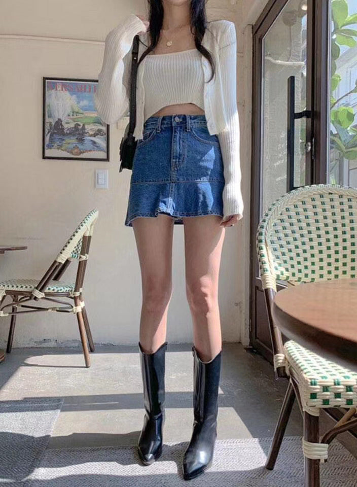 B131 COME AROUND DENIM SKIRT