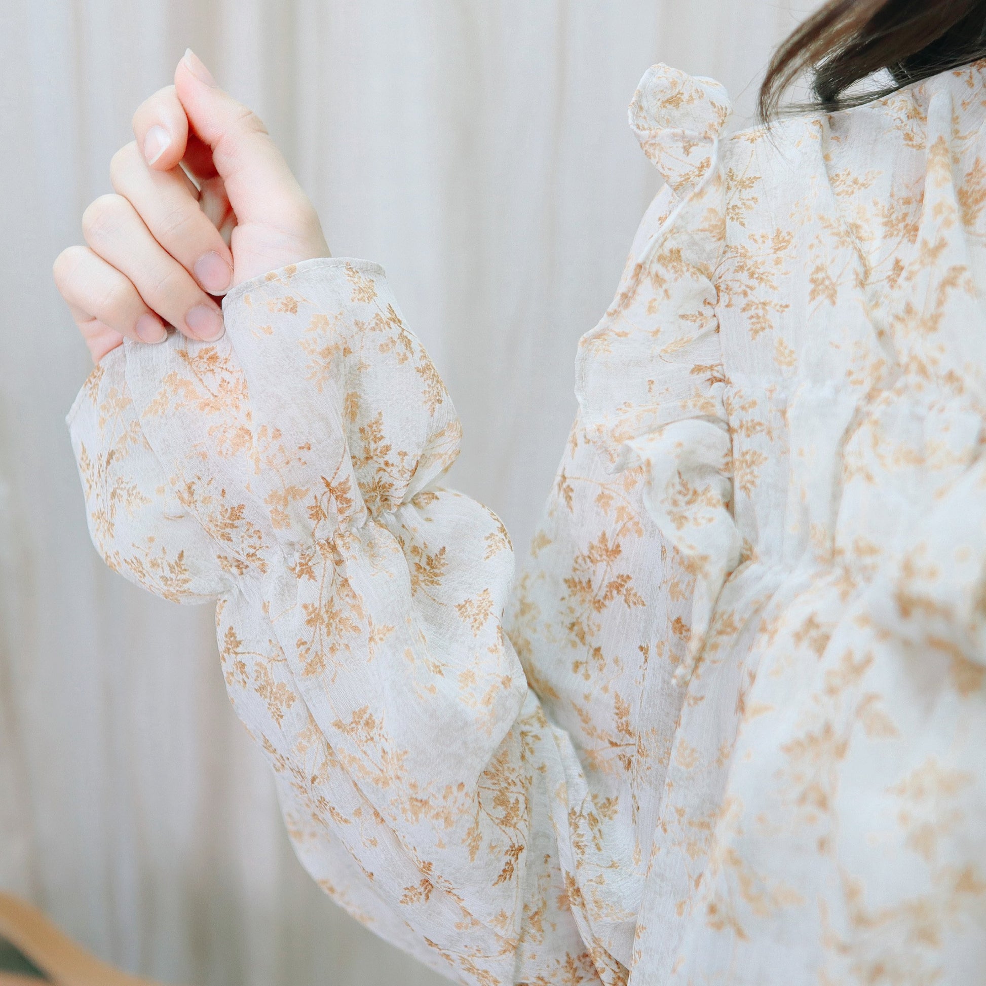 T368 ONNI FLORAL BLOUSE - Letta A